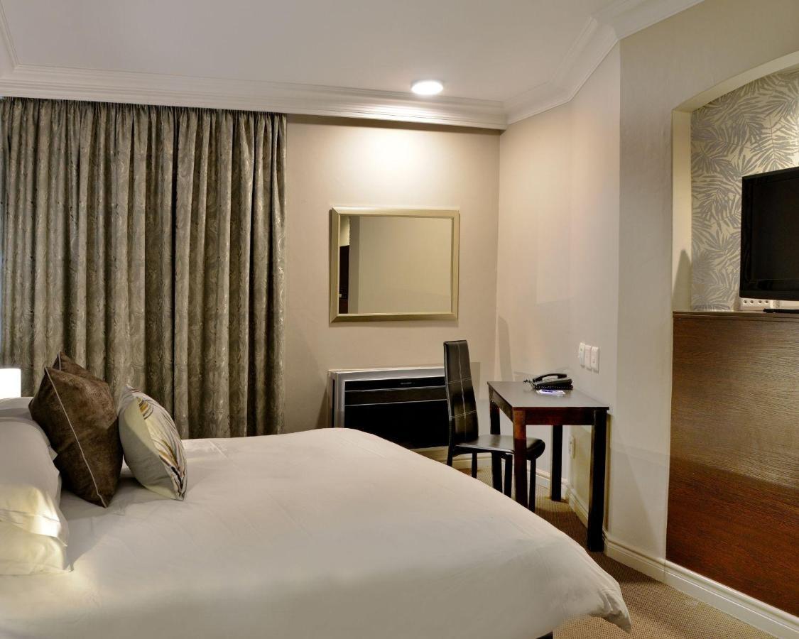 Anew Hotel Centurion Pretoria Екстер'єр фото