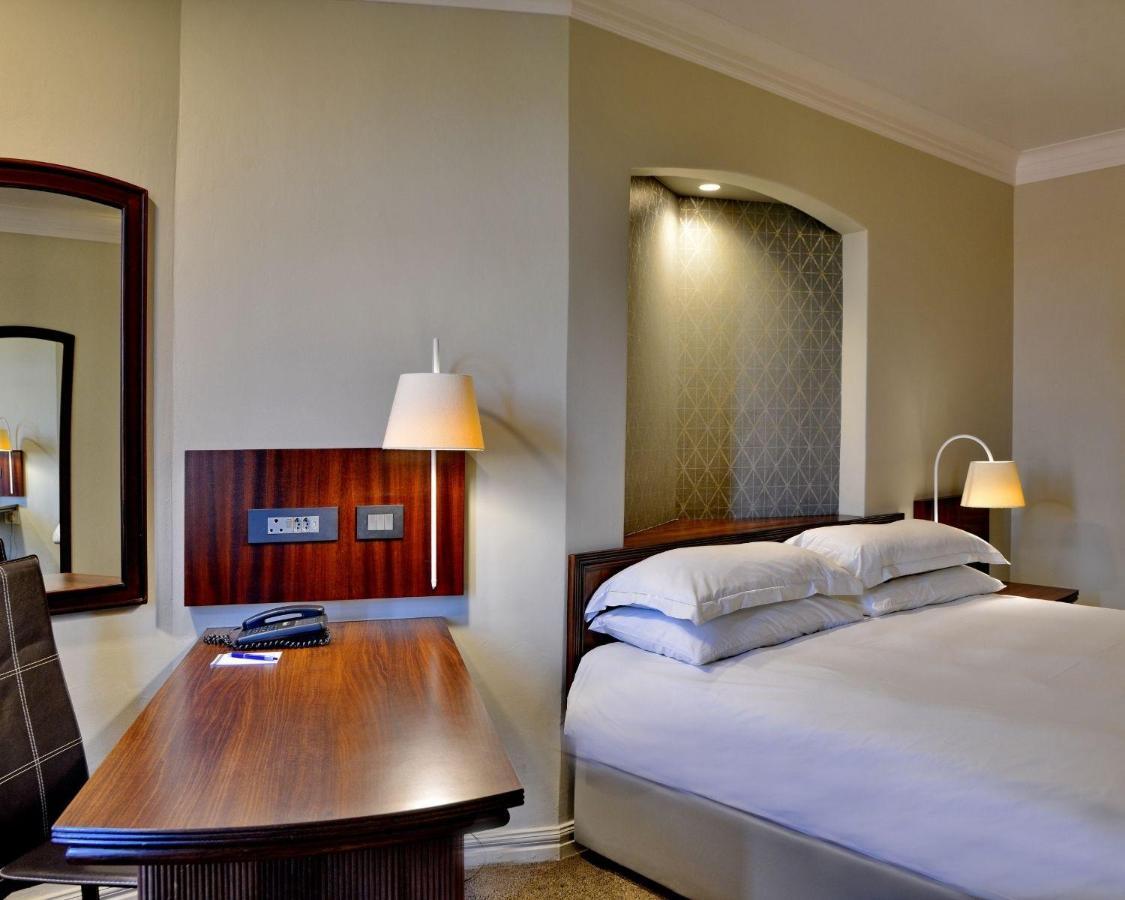 Anew Hotel Centurion Pretoria Екстер'єр фото