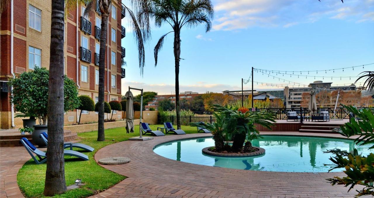 Anew Hotel Centurion Pretoria Екстер'єр фото